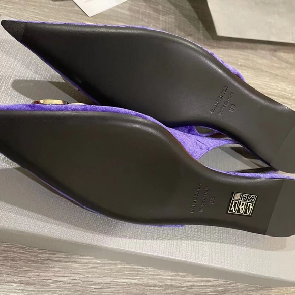 Balenciaga
BB Crystal slingback flats - Picture 10 of 10